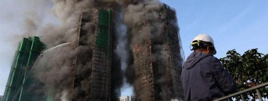 香港宏福苑大火后的舆情兴起和转向