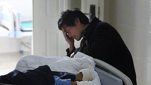 为什么中国人看不起病？看完彻底震惊了