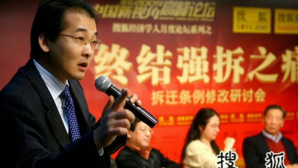 对他影响最大的是1989：“此生不做鹰犬爪牙”