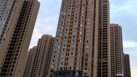 中國樓市狂飆 官民都怕