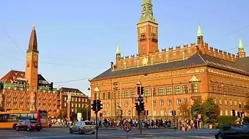 【组图】一个95%的人口信神的国家是什么样的？