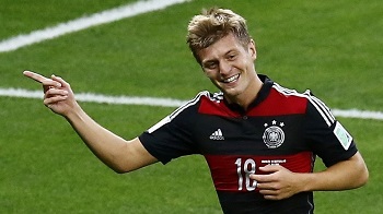 德国球员年薪排行：克罗斯续约居榜首