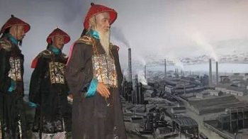 历史的反面是真相