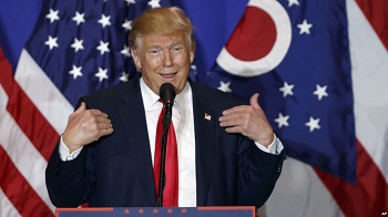 川普指控媒体操纵选举偏袒克林顿