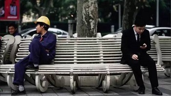 终于有人把中国表面富实际穷的原因讲清楚了