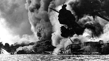 1941年12月7日，珍珠港遭遇空袭