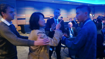 中国央视记者因英国袭击案被定罪