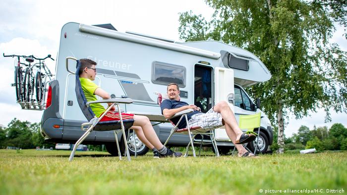 欧盟呼吁美国取消对欧洲旅行者入境禁令