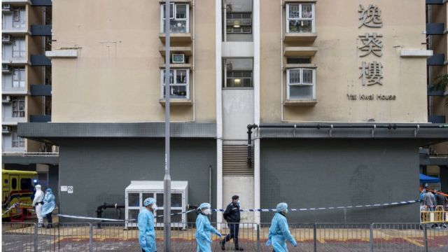 香港第五波疫情日趋严峻 单日感染突破两千