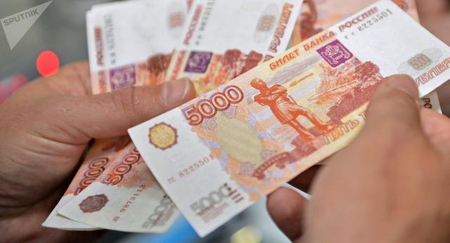俄罗斯卢布反弹至战前水位 亮丽表现有几分真实令人玩味