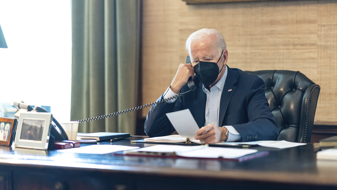 拜登对新冠检测呈阳性，重新隔离