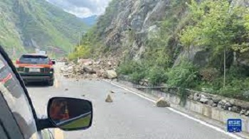 四川甘孜州泸定县发生6.8级地震