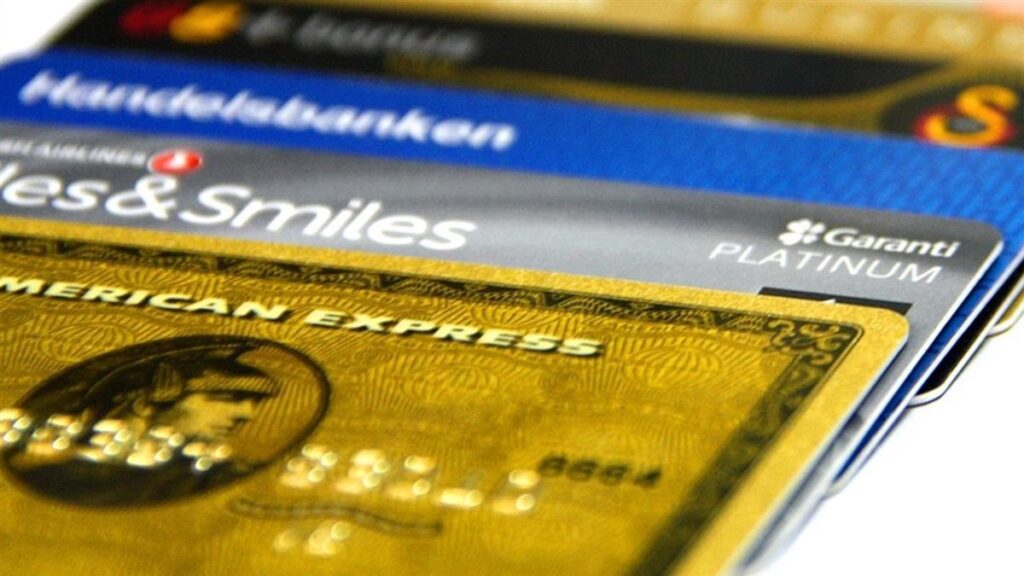 美联储再升息 美国人信用卡债恐会加重