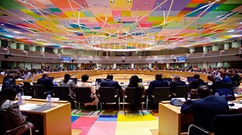 歐洲議會譴責中國封控迫害人權 要求歐盟加強制裁