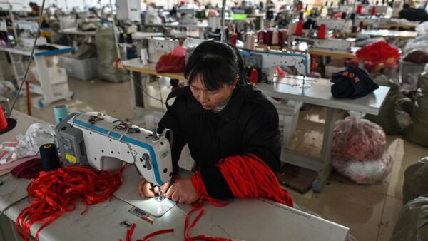 中国制造业复苏放慢，中共高层担心需求拖累复苏