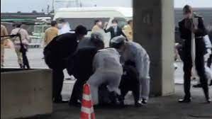 日相岸田文雄街頭演說驚傳爆炸聲緊急撤離現場