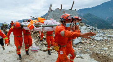 中国甘肃6.2级地震 至少127人遇难