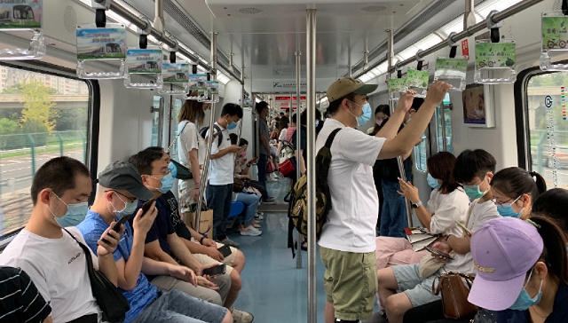 北京地铁惊魂 不止脱节 乘客重磅爆料 官方封锁消息