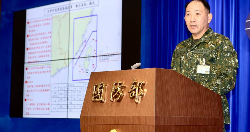 解放軍對南北射擊27枚火箭彈 史上落點最接近台灣本島