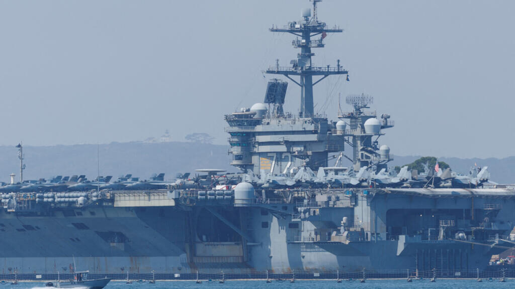 美军做好准备最快周末空袭伊朗