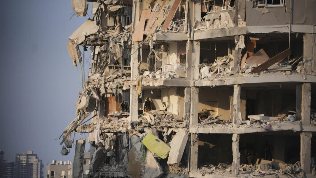 美以联合攻势六天内摧毁了伊朗政权近三分之二的导弹资产