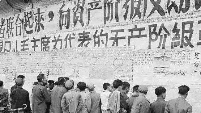 峨客：偶像崇拜，精神迷惘